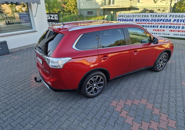 Mitsubishi Outlander cena 61000 przebieg: 149000, rok produkcji 2014 z Gniezno małe 379